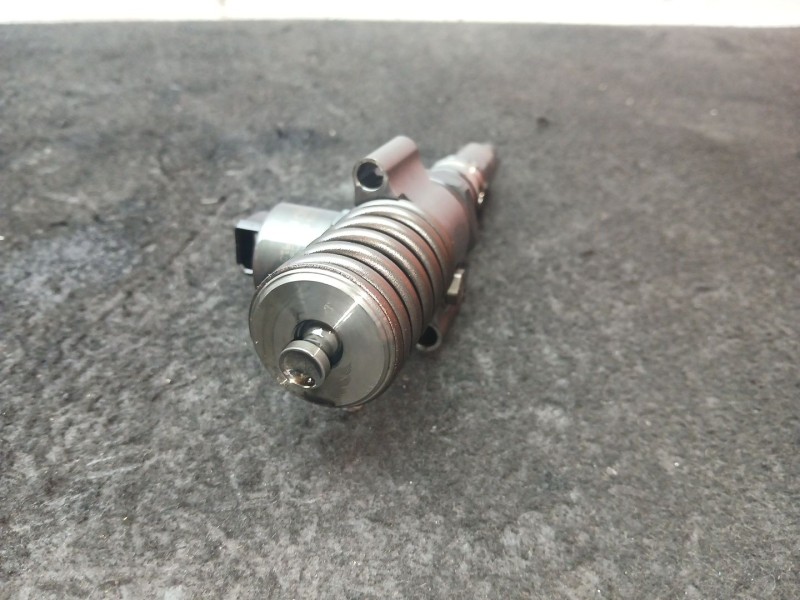 Recambio de inyector para mitsubishi grandis (na_w) 2.0 di-d (na8w) referencia OEM IAM 03G130073G - 0414720404  