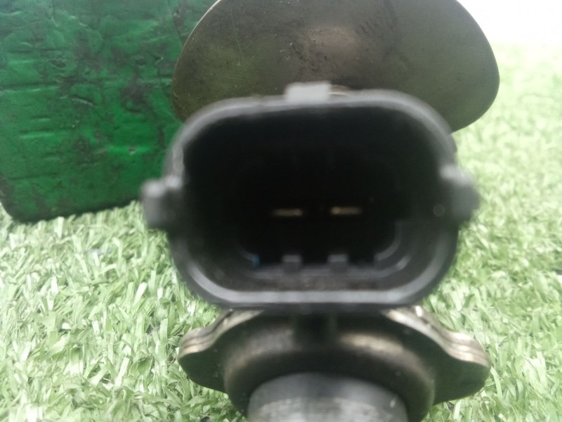 Recambio de inyector para kia ceed (cd) 1.6 crdi 136 referencia OEM IAM 296302U000 2.PINES 
