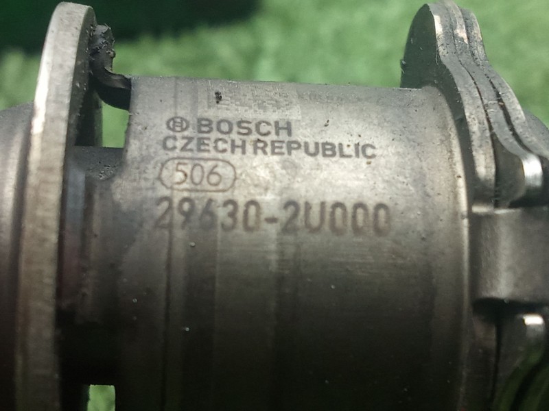 Recambio de inyector para kia ceed (cd) 1.6 crdi 136 referencia OEM IAM 296302U000 2.PINES 