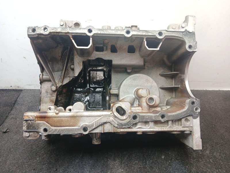 Recambio de carter para renault scénic iii (jz0/1_) 1.2 tce referencia OEM IAM 111113203R - 110171000R  