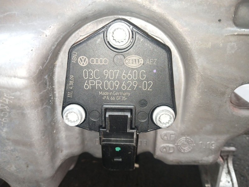 Recambio de carter para volkswagen golf vi (5k1) 1.6 tdi referencia OEM IAM 03G103603 CON SENSOR 