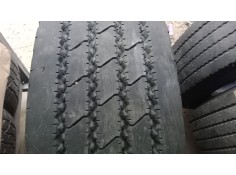 Recambio de pareja neumaticos para volvo fl xxx 7.2 diesel referencia OEM IAM 275/70R22.5-148/145M 148/145M - CAMION GOLDEN CROW 2