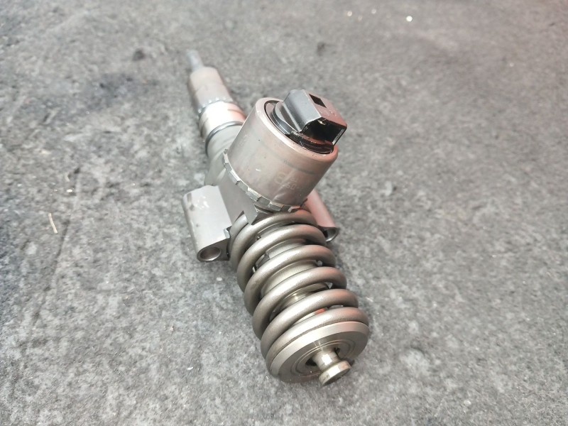 Recambio de inyector para audi a6 c6 (4f2) 2.0 tdi referencia OEM IAM 03G130073G - 0414720404  