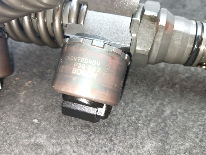 Recambio de inyector para audi a6 c6 (4f2) 2.0 tdi referencia OEM IAM 03G130073G - 0414720404  