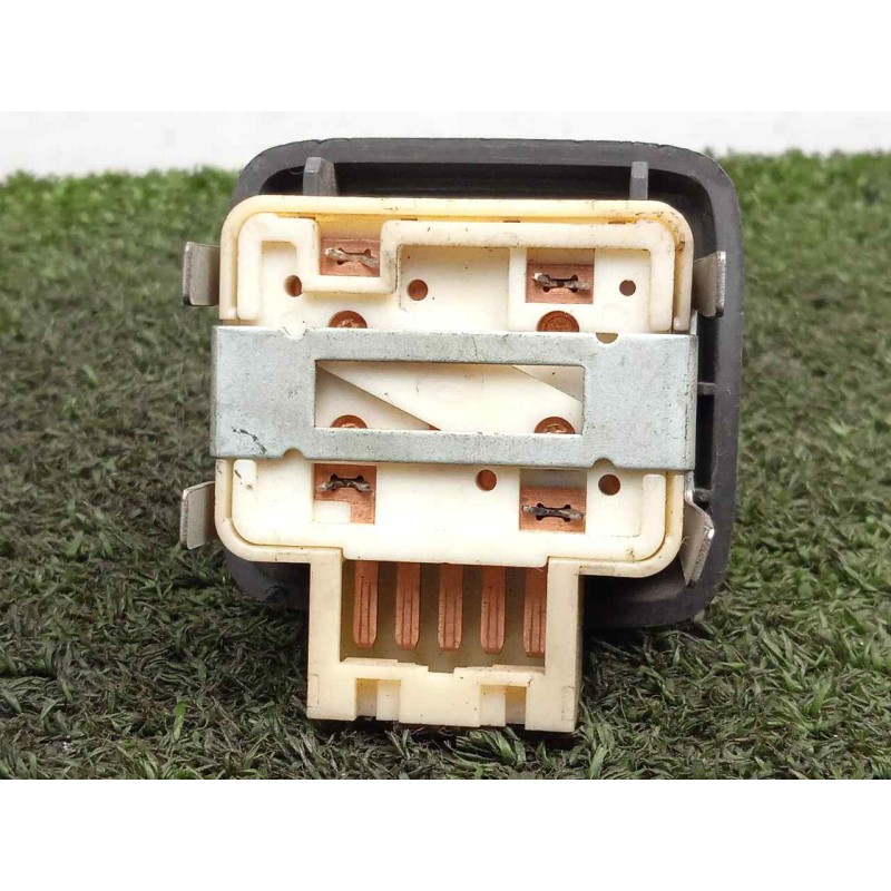 Recambio de mando elevalunas trasero derecho para toyota camry (v10) 2.0 gli referencia OEM IAM   