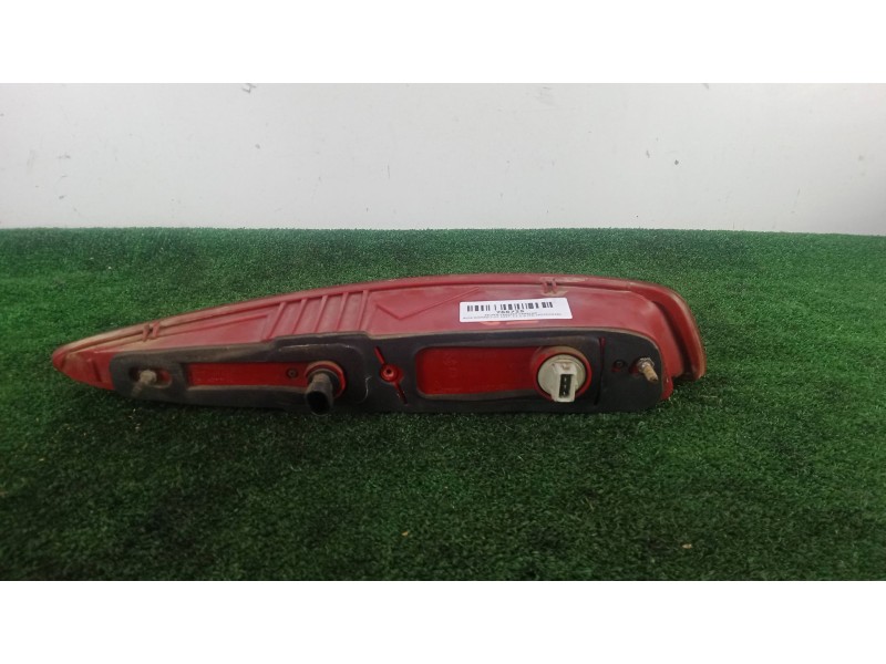 Recambio de piloto trasero derecho para alfa romeo gt (937_) 1.9 jtd (937cxn1b) referencia OEM IAM 60681558 - 461607486  HALOGEN