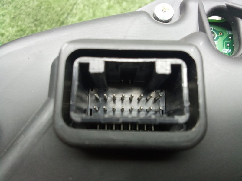 Recambio de cuadro instrumentos para lexus is ii (_e2_) 220d (ale20) referencia OEM IAM 8380053672 2.CONECTORES 