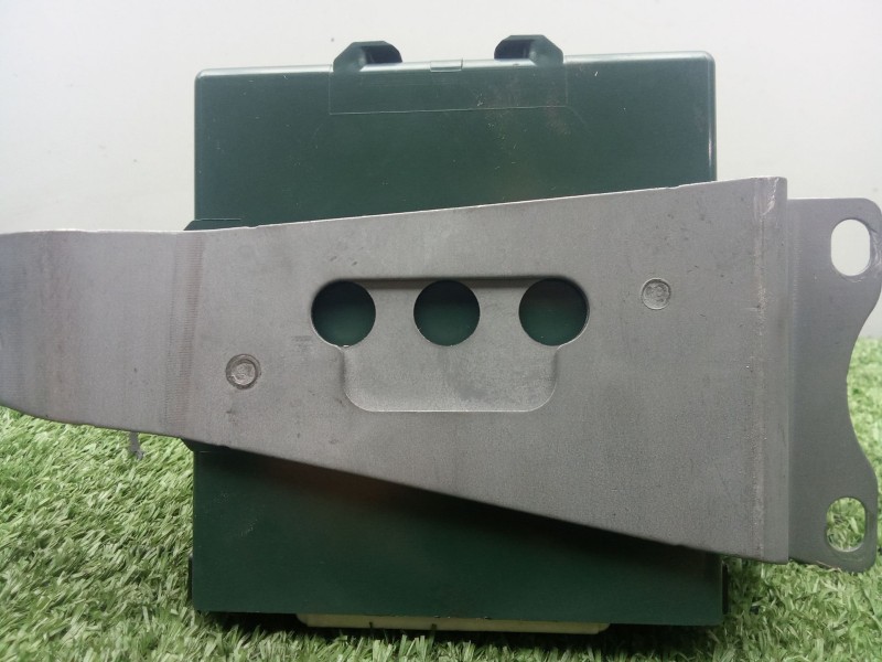 Recambio de modulo electronico para lexus is ii (_e2_) 220d (ale20) referencia OEM IAM 8967053030 - 1012380101  