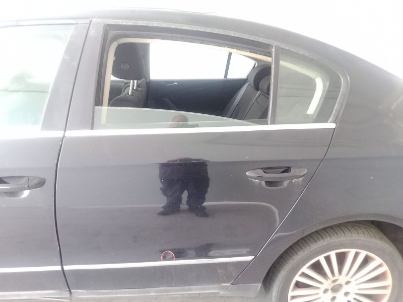 Recambio de puerta trasera izquierda para volkswagen passat b6 (3c2) 2.0 tdi 16v referencia OEM IAM   