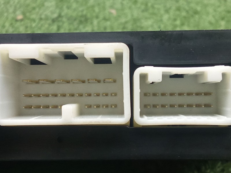 Recambio de modulo electronico para lexus is ii (_e2_) 220d (ale20) referencia OEM IAM 8943053030 - 1233006970  