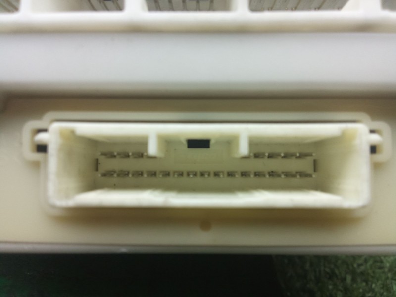 Recambio de caja reles / fusibles para lexus is ii (_e2_) 220d (ale20) referencia OEM IAM 8273053023 - 801170755  