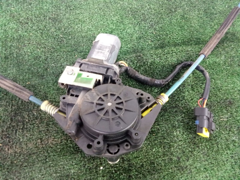 Recambio de elevalunas delantero derecho para alfa romeo gt (937_) 1.9 jtd (937cxn1b) referencia OEM IAM D28270136123601 ELECTRI