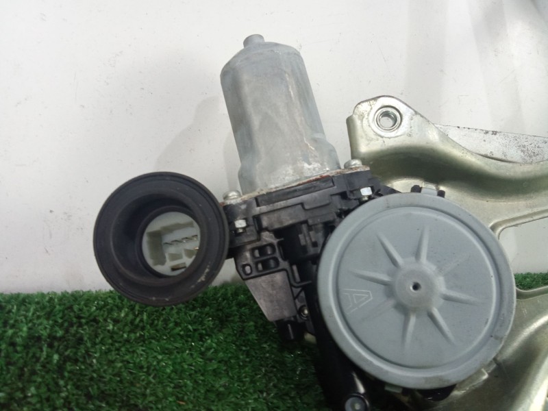 Recambio de elevalunas delantero derecho para lexus is ii (_e2_) 220d (ale20) referencia OEM IAM  ELECTRICO CON.MOTOR