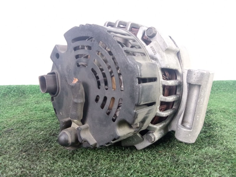 Recambio de alternador para audi a4 b6 (8e2) 2.0 referencia OEM IAM CA1811IR 140.AH - 6.CANALES POLEA.EMBRAGUE