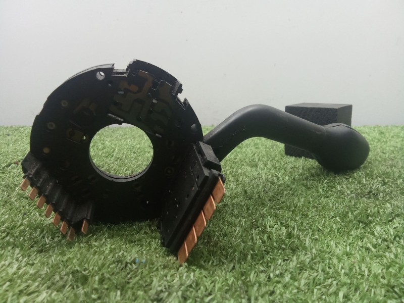 Recambio de mando intermitentes para seat ibiza ii (6k1) 1.4 i referencia OEM IAM   