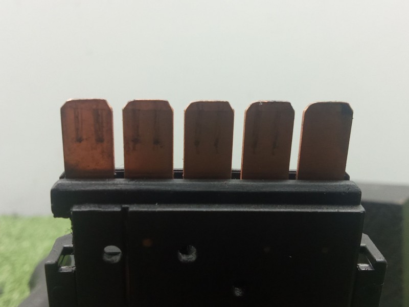 Recambio de mando intermitentes para seat ibiza ii (6k1) 1.4 i referencia OEM IAM   