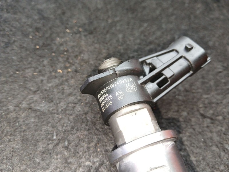 Recambio de inyector para renault koleos i (hy_) 2.0 dci (hy0k) referencia OEM IAM 0445115007 - 804536AH82409398 BOSCH 