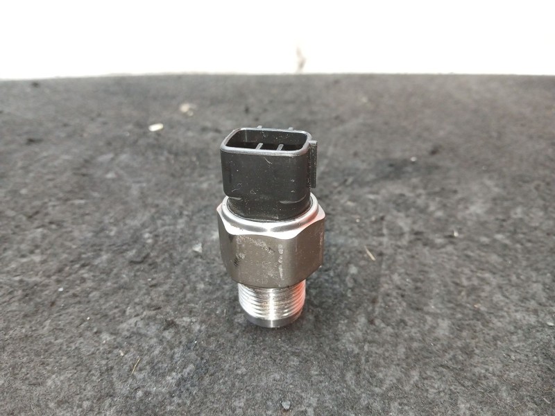 Recambio de sensor presion para toyota avensis sedán (_t27_) 2.0 d-4d (adt270_) referencia OEM IAM 8945820050  
