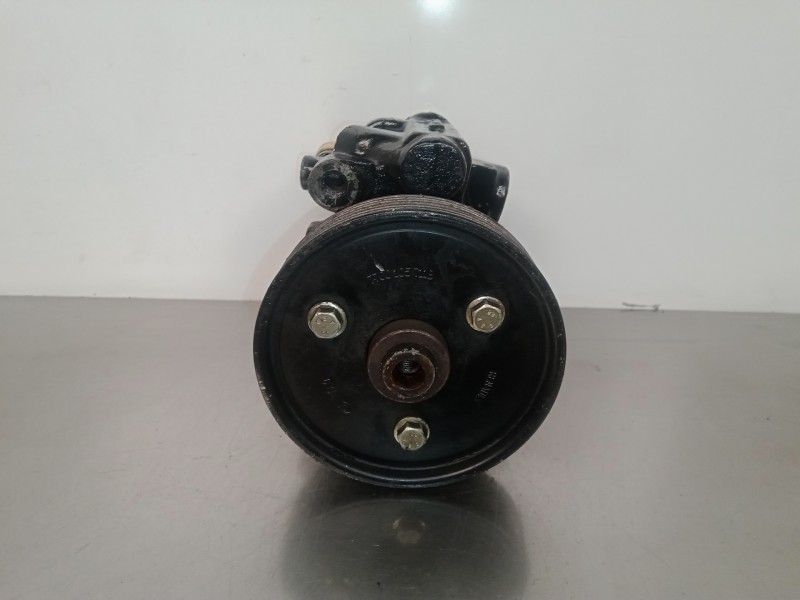 Recambio de bomba servodireccion para volvo v40 familiar 1.9 diesel referencia OEM IAM 7846075-7700105711B  04090300
