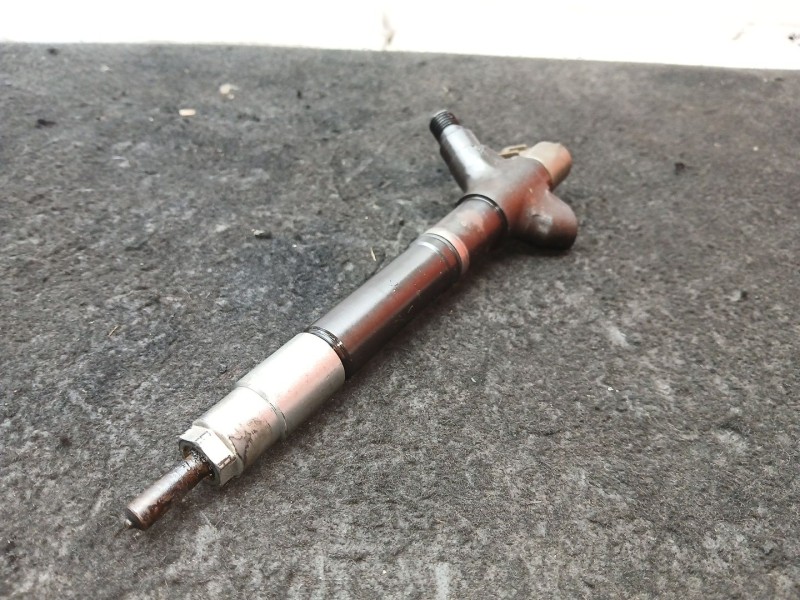 Recambio de inyector para toyota avensis sedán (_t27_) 2.0 d-4d (adt270_) referencia OEM IAM DCRI200430 - 04E01376  