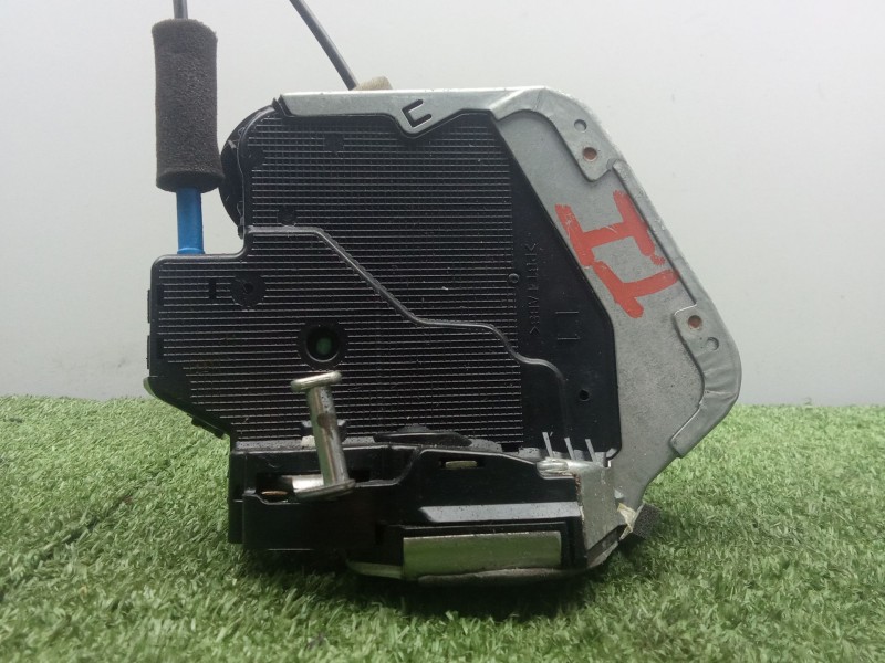 Recambio de cerradura puerta trasera izquierda para lexus is ii (_e2_) 220d (ale20) referencia OEM IAM U48B1808 8.PINES 