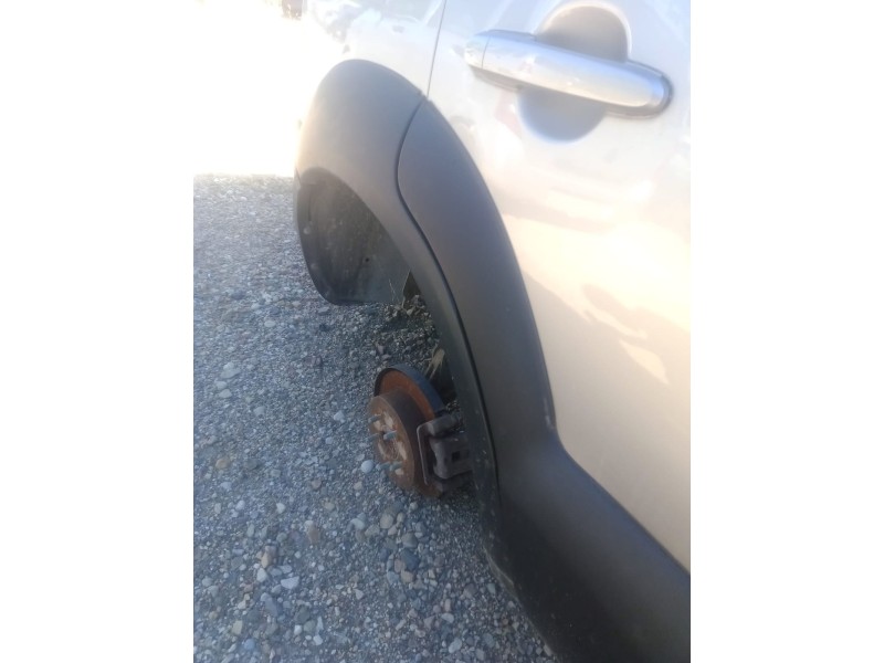 Recambio de aletin trasero derecho para hyundai tucson (jm) 2.0 crdi cat referencia OEM IAM   