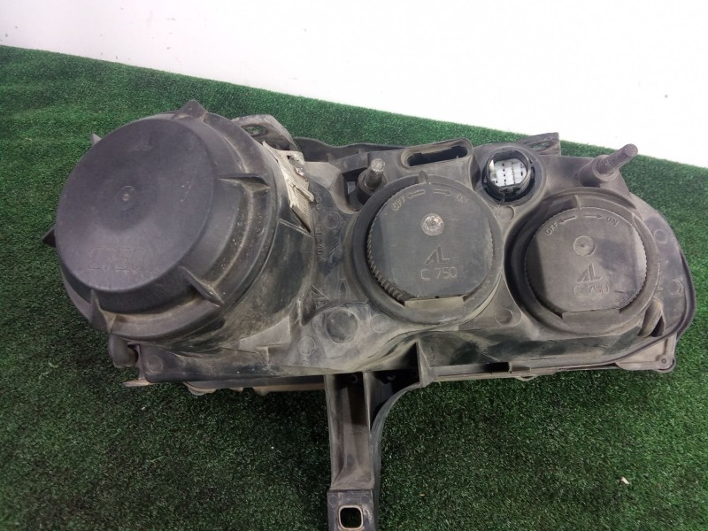 Recambio de faro izquierdo para alfa romeo 159 (939_) 2.4 jtdm q4 (939axmb2) referencia OEM IAM 60682089 07-11 HALOGENO