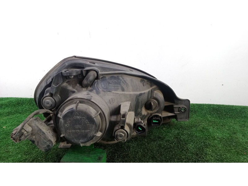 Recambio de faro izquierdo para hyundai tucson (jm) 2.0 a las 4 ruedas referencia OEM IAM   
