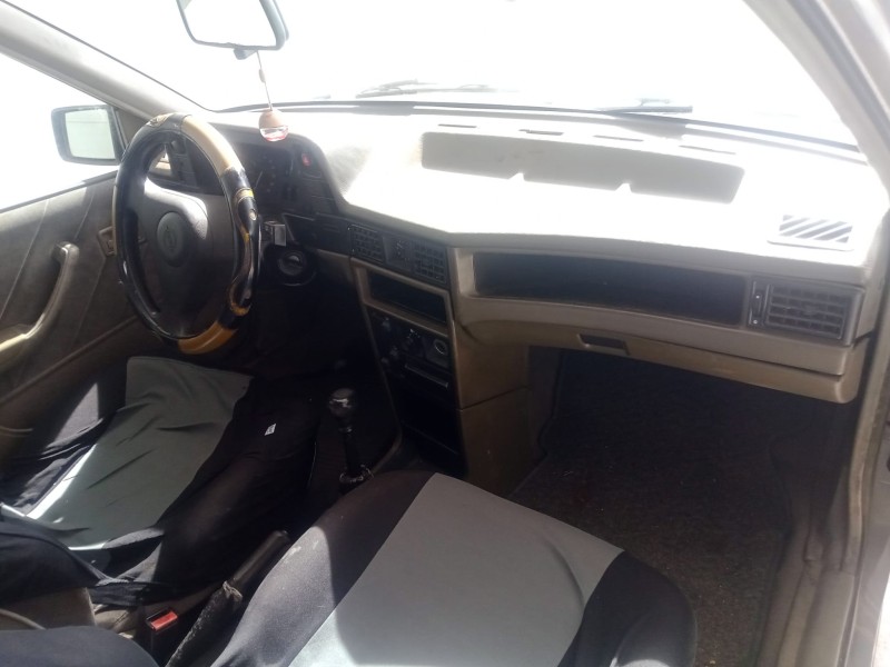 opel kadett e hatchback (t85) del año 1989