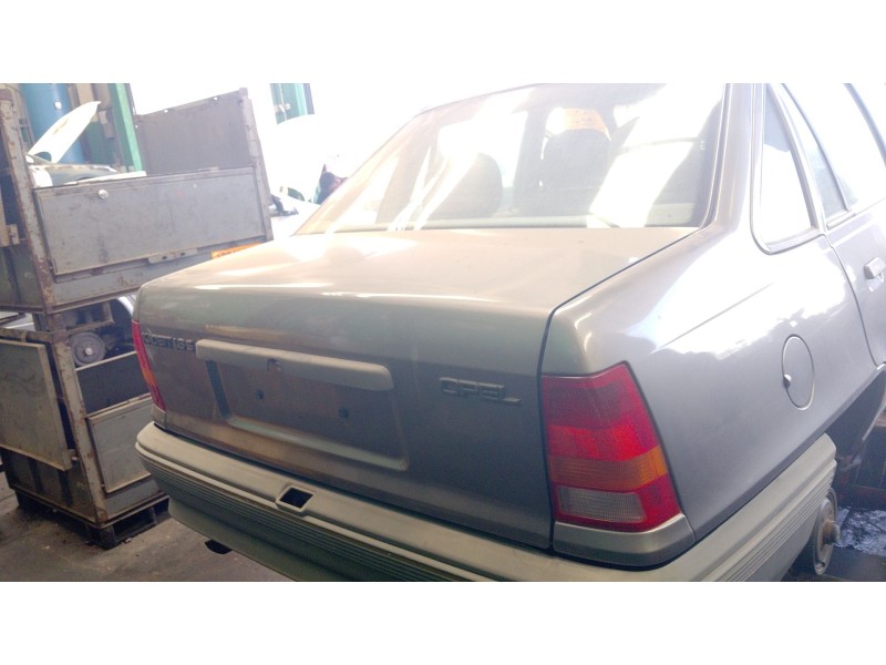 Recambio de porton trasero para opel kadett e hatchback (t85) 1.6 s (c08, c48, d08, d48) referencia OEM IAM   