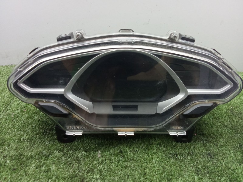 Recambio de cuadro instrumentos para honda pcx pcx 125 (jf28) referencia OEM IAM VPHT8F10849EF 16.PINES DIGITAL