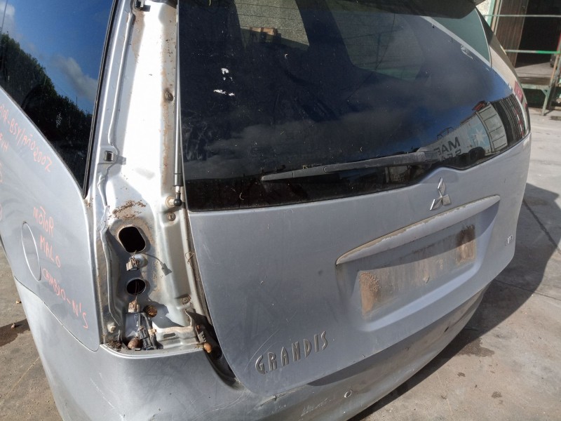 Recambio de porton trasero para mitsubishi grandis (na_w) 2.0 di-d (na8w) referencia OEM IAM   