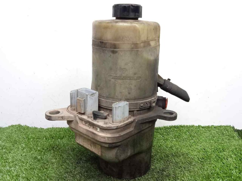 Recambio de bomba direccion para ford focus berlina (cap) 1.6 tdci cat referencia OEM IAM 4M513K514BD  ELECTRICA