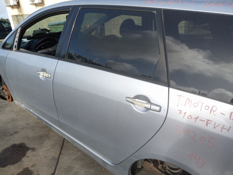 Recambio de puerta trasera izquierda para mitsubishi grandis (na_w) 2.0 di-d (na8w) referencia OEM IAM   