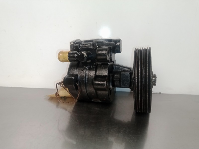 Recambio de bomba servodireccion para volvo v40 familiar 1.9 diesel referencia OEM IAM 7846075-7700105711B  04090300