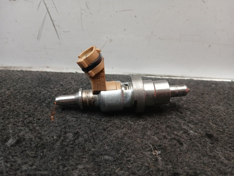 Recambio de inyector para lexus is ii (_e2_) 220d (ale20) referencia OEM IAM 2371026011  