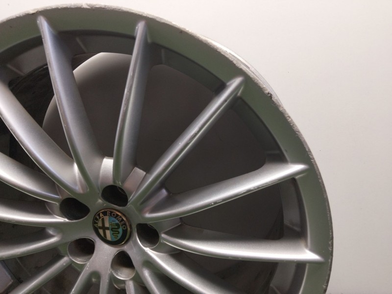 Recambio de llanta para alfa romeo gt (937_) 1.9 jtd (937cxn1b) referencia OEM IAM 60690348  18´´PULGADAS