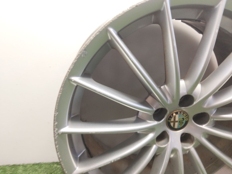 Recambio de llanta para alfa romeo gt (937_) 1.9 jtd (937cxn1b) referencia OEM IAM 60690348  18´´PULGADAS