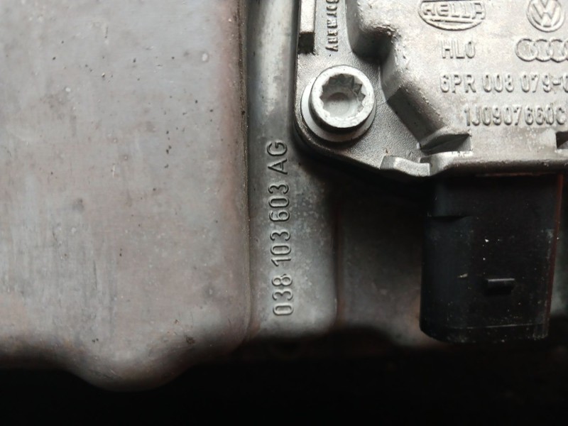 Recambio de carter para volkswagen golf v (1k1) 1.9 tdi referencia OEM IAM 038103603AG  