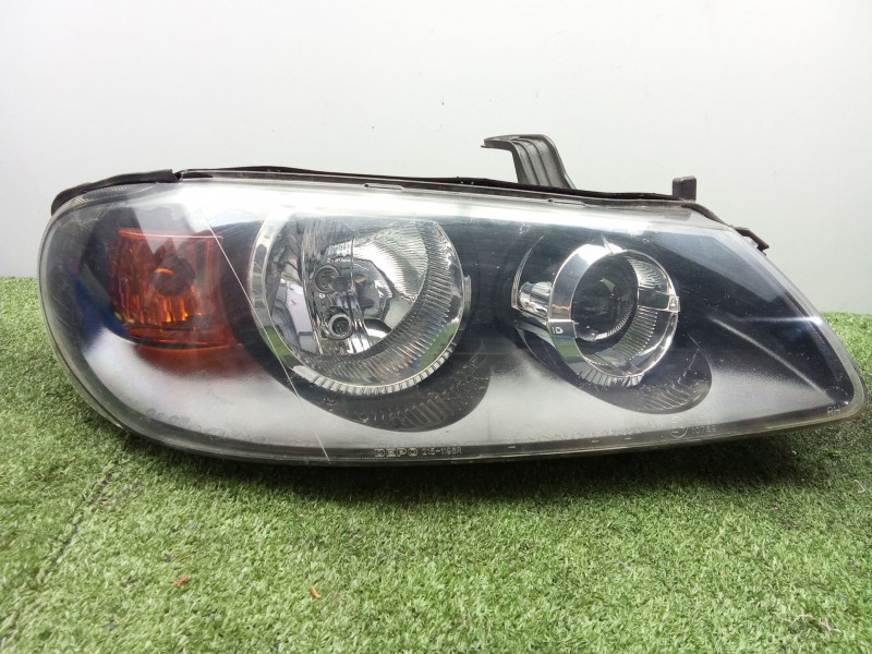 Recambio de faro derecho para nissan almera ii hatchback (n16) 1.5 dci referencia OEM IAM  03-07 HALOGENO