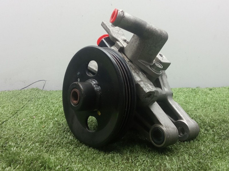 Recambio de bomba direccion para hyundai tucson (jm) 2.0 a las 4 ruedas referencia OEM IAM 571002E000 10.5CM POLEA 