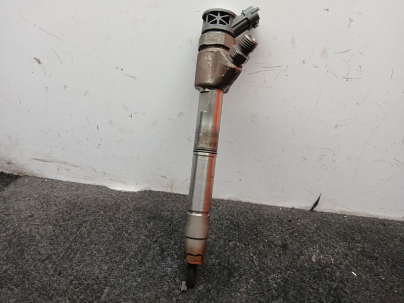 Recambio de inyector para fuso (mitsubishi) canter 7c18 referencia OEM IAM 0445110564 - 5801644454  