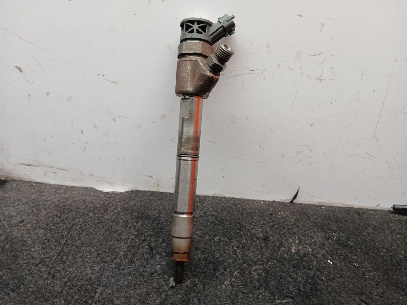 Recambio de inyector para fuso (mitsubishi) canter 7c18 referencia OEM IAM 0445110564 - 5801644454  