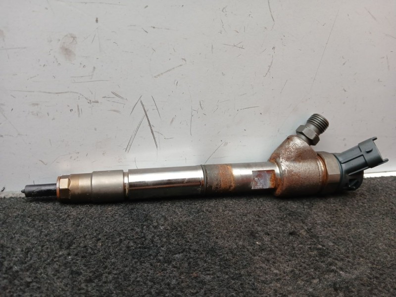 Recambio de inyector para fuso (mitsubishi) canter 7c18 referencia OEM IAM 0445110564 - 5801644454  
