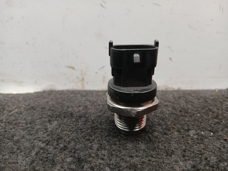Recambio de sensor presion para fuso (mitsubishi) canter 7c18 referencia OEM IAM 0281002982  