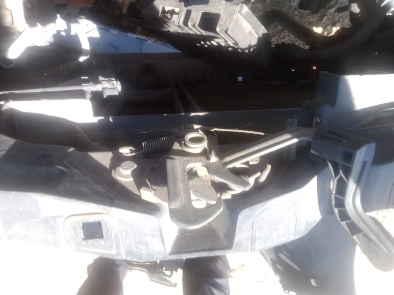 Recambio de cerradura capot para peugeot 207 1.4 hdi referencia OEM IAM   