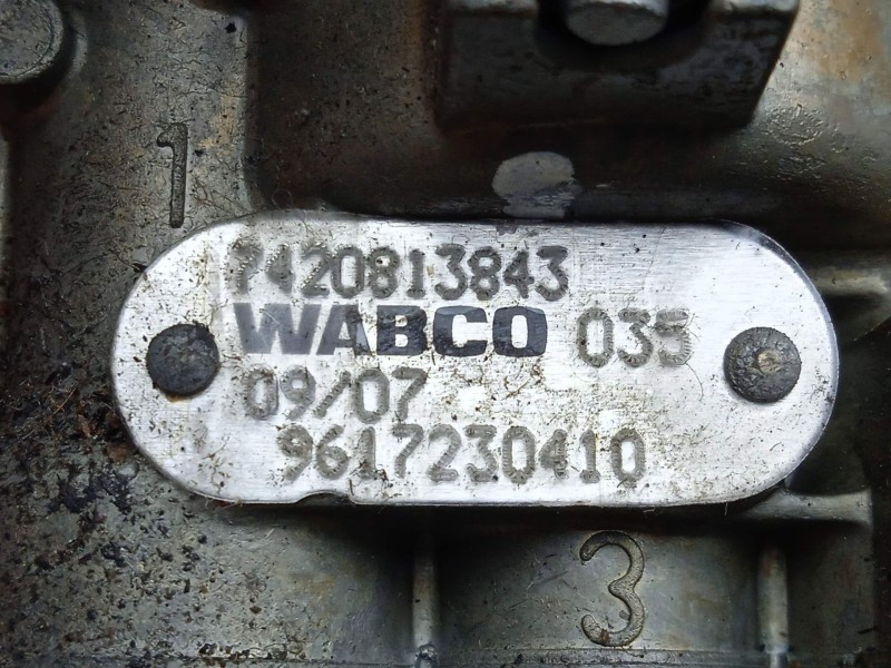 Recambio de palanca freno de mano para renault midlum 4.8 diesel referencia OEM IAM 7420813843 - 9617230410  