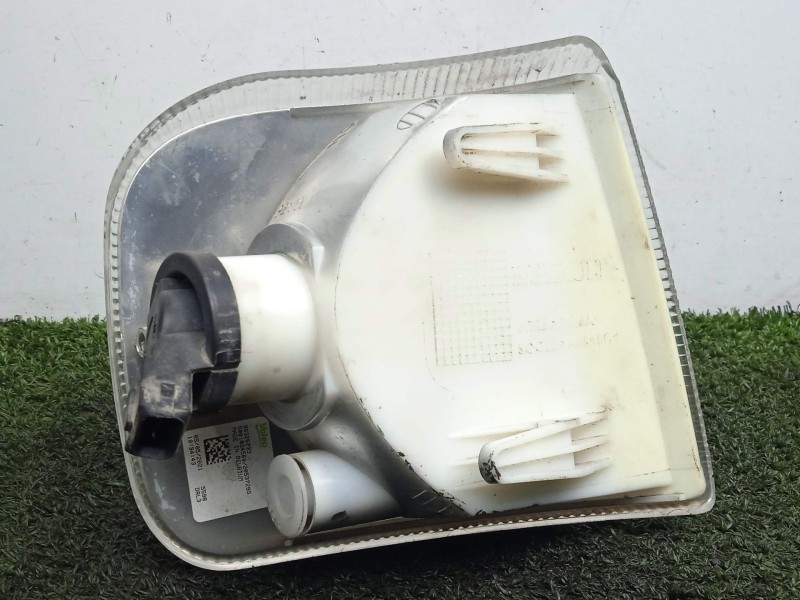 Recambio de piloto delantero izquierdo para renault midlum 4.8 diesel referencia OEM IAM 96326233  