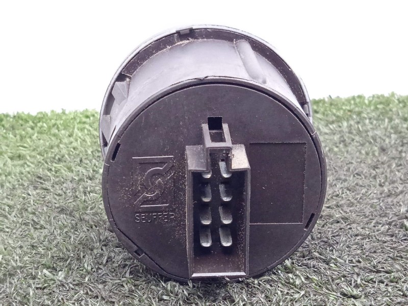 Recambio de interruptor luces para man tg - l 12.xxx 7.0 referencia OEM IAM 81255250193  