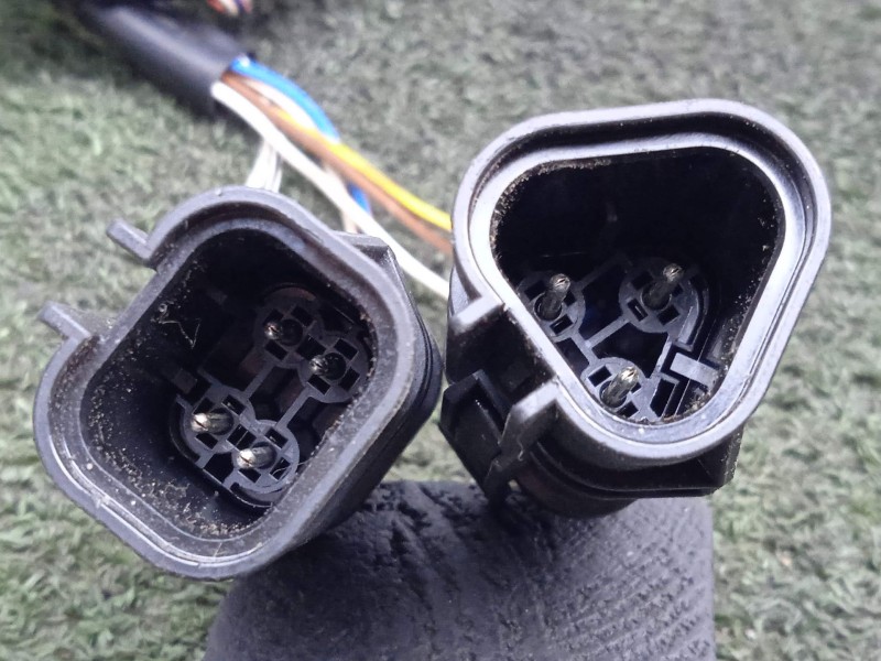 Recambio de cerradura puerta delantera izquierda para man tg - l 12.xxx 7.0 referencia OEM IAM 81626806121  